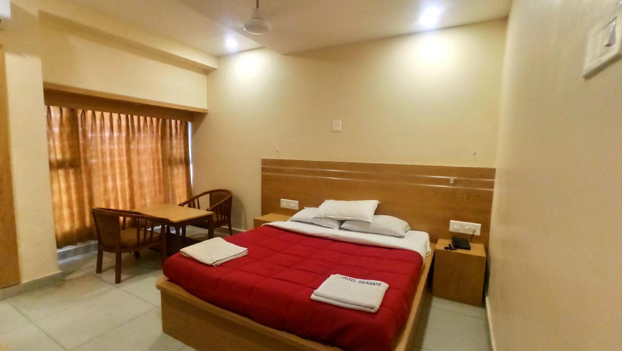 Hotel Seagate Velankanni Buitenkant foto