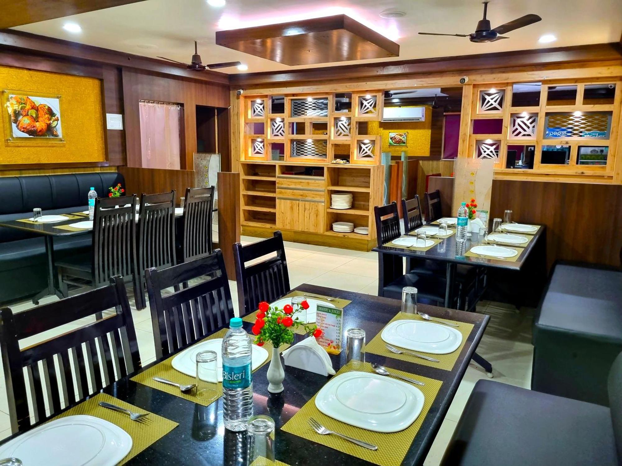 Hotel Seagate Velankanni Buitenkant foto