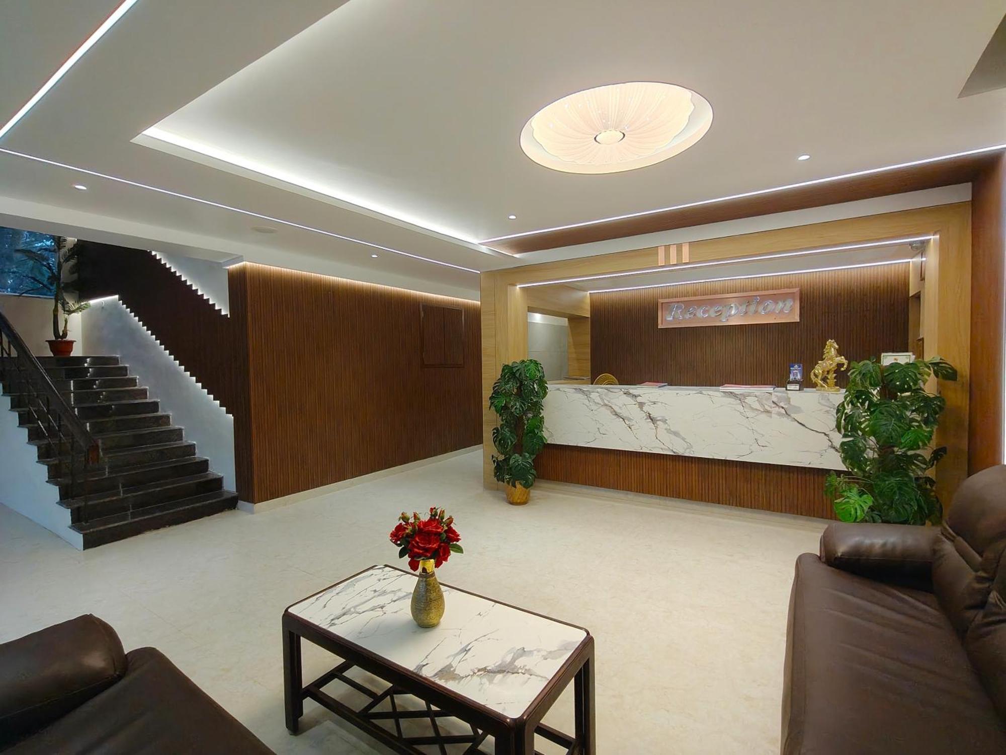 Hotel Seagate Velankanni Buitenkant foto