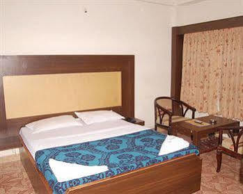 Hotel Seagate Velankanni Buitenkant foto